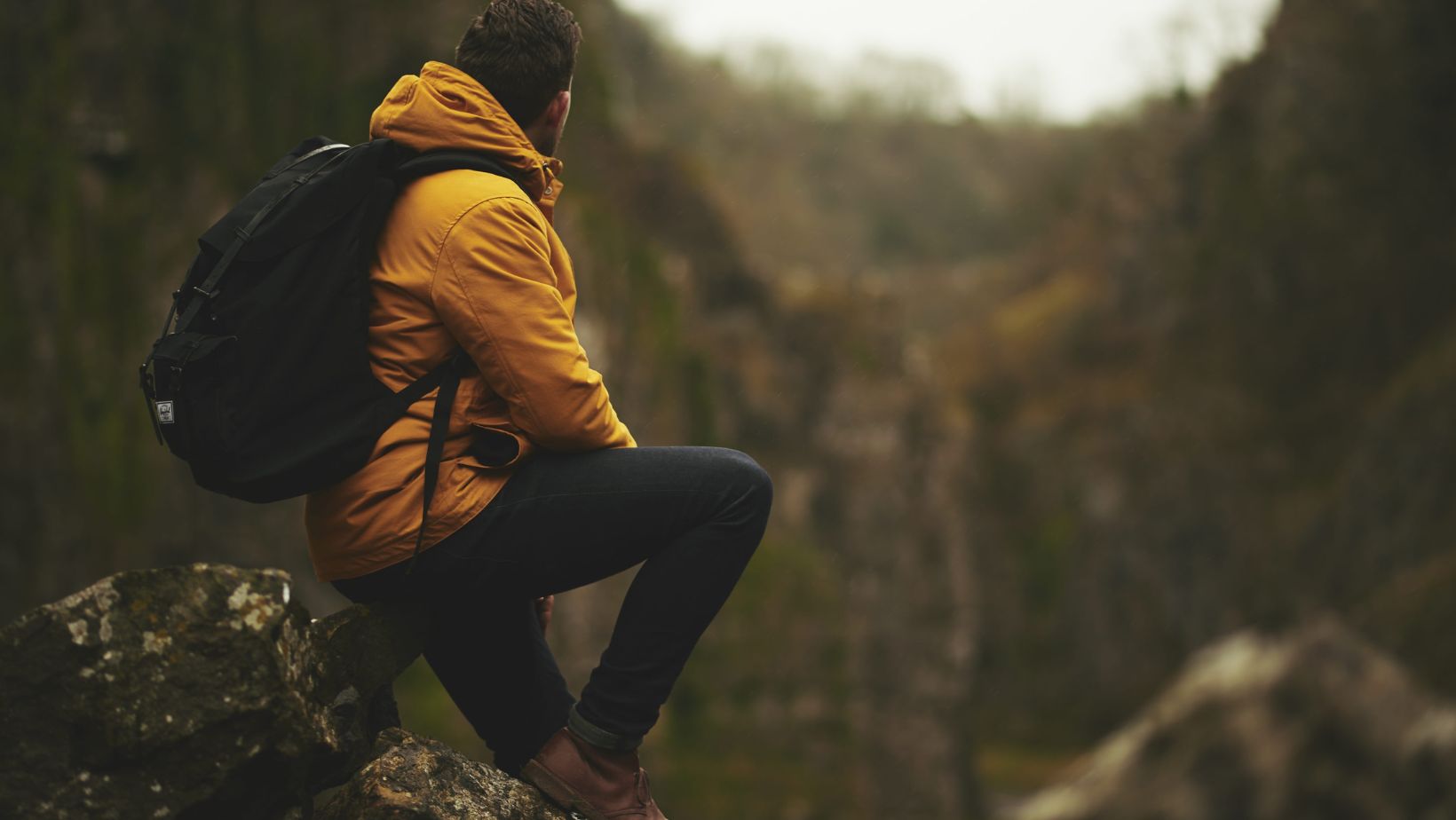 singles hiking trips